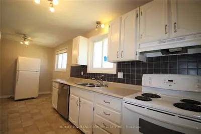 1029 St. Paul's Street, Peterborough, On K9h 6j7