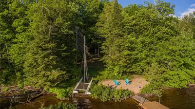 20 Port Vernon Lane, Huntsville, ON P1H 2J2
