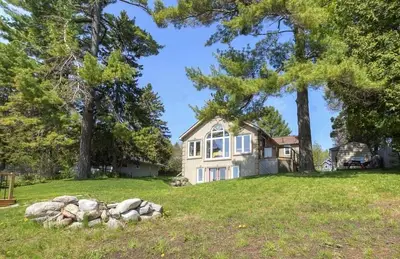 12 Horseshoe Crescent, Kawartha Lakes, On K0m 2b0
