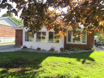 11 St. James Street, Kawartha Lakes, On K9v 1l9