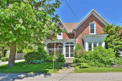 338 Main Street, Prince Edward County, On K0k 1g0