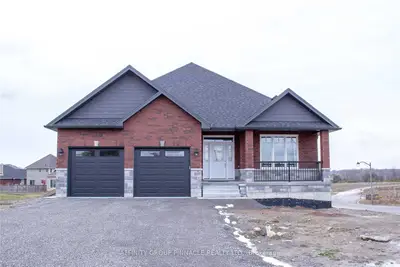 239 St Peter Street, Kawartha Lakes, On K9v 5e3