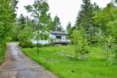 45 Victoria Street, South Algonquin, On K0j 2c0