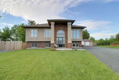 284 Asterwood Court, Out of Area, ON P3P 0C2