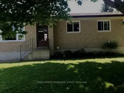 3 Wilson Avenue, Kawartha Lakes, On K9v 5s1