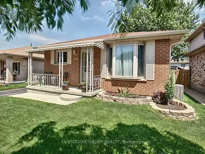 305 Bournemouth Drive, London East, On N5v 4c6