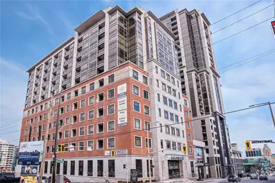 Condo Apartment in Hamilton