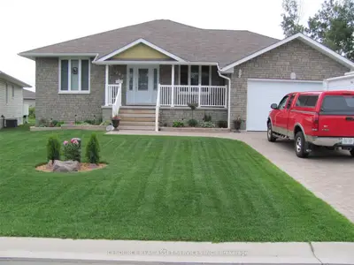 292 Kingsway Avenue, North Bay, On P1b 9s3