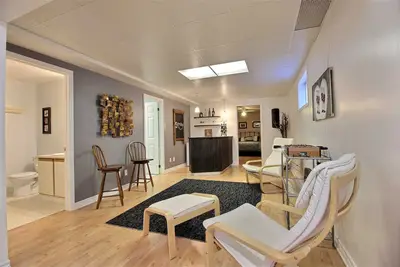 117 Glen Oaks Court, Out of Area, ON K6H 7E6