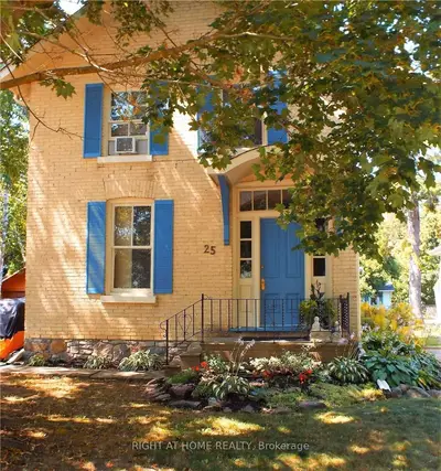 25 Sussex Street N, Kawartha Lakes, On K9v 4h3