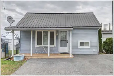 Detached in Hamilton Township