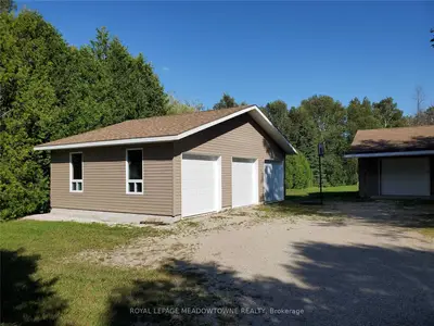 27 Warner Bay Road, Northern Bruce Peninsula, On N0h 2r0