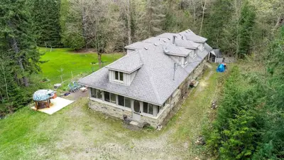 9772 Wellington 52 Road, Erin, ON N0B 1T0