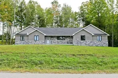Detached in Kawartha Lakes