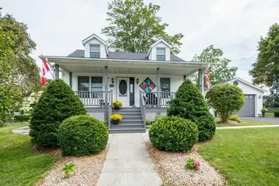 98 Bridge Street, Prince Edward County, On K0k 2t0