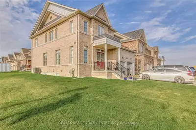 980 Edinburgh Drive, Woodstock, On N4t 0l4