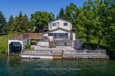 87 & 87b Mckenzie Lane, Prince Edward County, On K0k 2t0