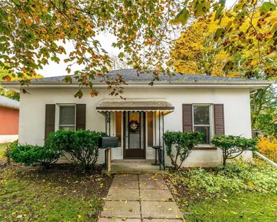 7 St. Lawrence Street, Kawartha Lakes, On K9v 2j6