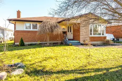 228 Woodward Avenue, Selwyn, On K9l 1j7