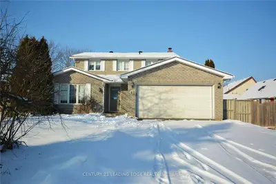 4 Don Court, Kawartha Lakes, On K9v 5t1