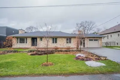 16 Trafalgar Street, Port Hope, ON L1A 1G5