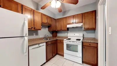 8591 Riverside Drive E 106, Out of Area, ON N8S 1G3