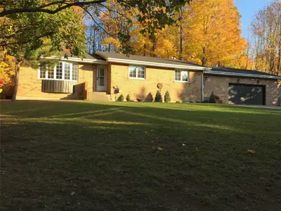 271 Lakewood Park Road, Out of Area, ON P1H 1Y8