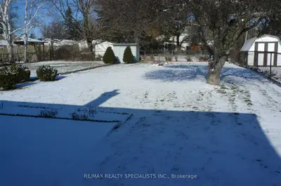 307 Centre Street, Niagara-on-the-Lake, ON L0S 1J0