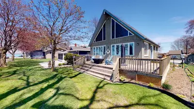 770 Point Pelee Drive, Out of Area, ON N8H 3V4