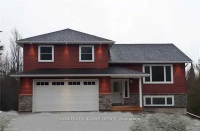 38 Clifford Drive, Kawartha Lakes, On K0m 1l0