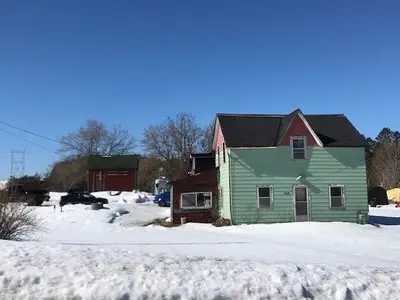 209 John Street, Kawartha Lakes, On L0a 1k0