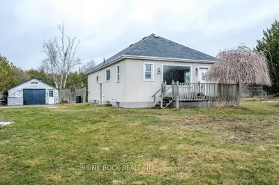 52 County Road 4 Road, Otonabee-south Monaghan, On K9l 1b8