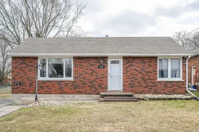 784 Devonshire Avenue, Woodstock, On N4s 5r6