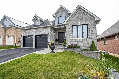 19 Ellis Crescent, Kawartha Lakes, On K9v 0a5