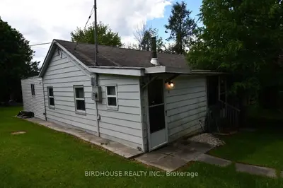 1 Mclernon Street, Kawartha Lakes, On K0m 1l0