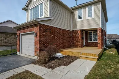 16 Lang Court, Kawartha Lakes, On K9v 6e5