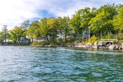 1-2 Princess Charlotte, Frontenac Islands, On K0e 1l0