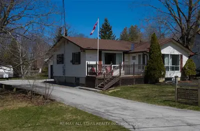 45 Mary Street E, Kawartha Lakes, On K0l 2w0