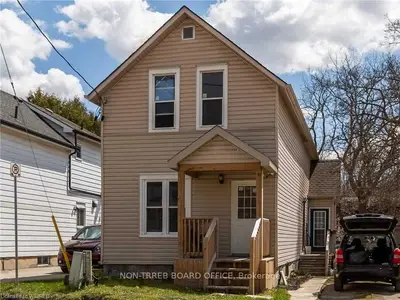 310 Main Street, Woodstock, On N4s 1t3