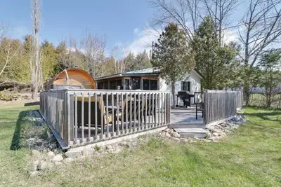 38 Bay Street, Out Of Area, On P0p 1k0