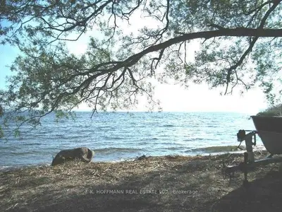 66 Vienna Road, Prince Edward County, On K0k 1t0