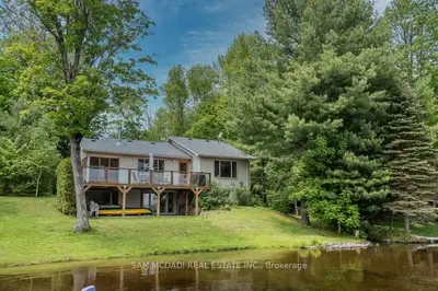 1059 Bradley Road, Muskoka Lakes, On P1p 1r2