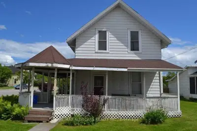 77 Lindsay Street, Kawartha Lakes, On K0m 1n0