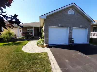 15 Mount Grove Crescent, Prince Edward County, On K0k 3l0