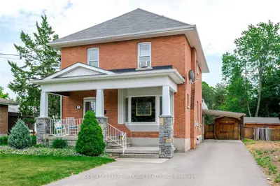 25 Elgin Street, Kawartha Lakes, On K9v 3w2
