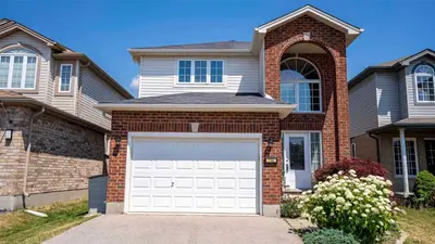 1140 Foxhunt Road, London North, ON N6G 0C7