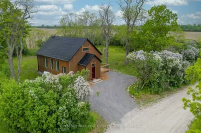 3 Trumpour Road, Prince Edward County, On K0k 2j0