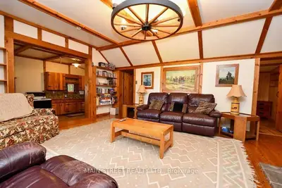 137 Mccrackin Avenue, Kawartha Lakes, ON K0M 2B0