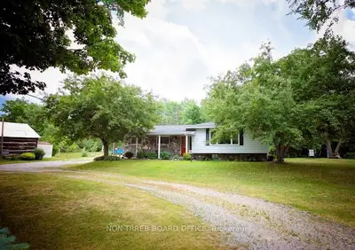 746 Lakehurst Road, Trent Lakes, On K0l 1j0
