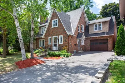 17 Sussex Street N, Kawartha Lakes, On K9v 4h3